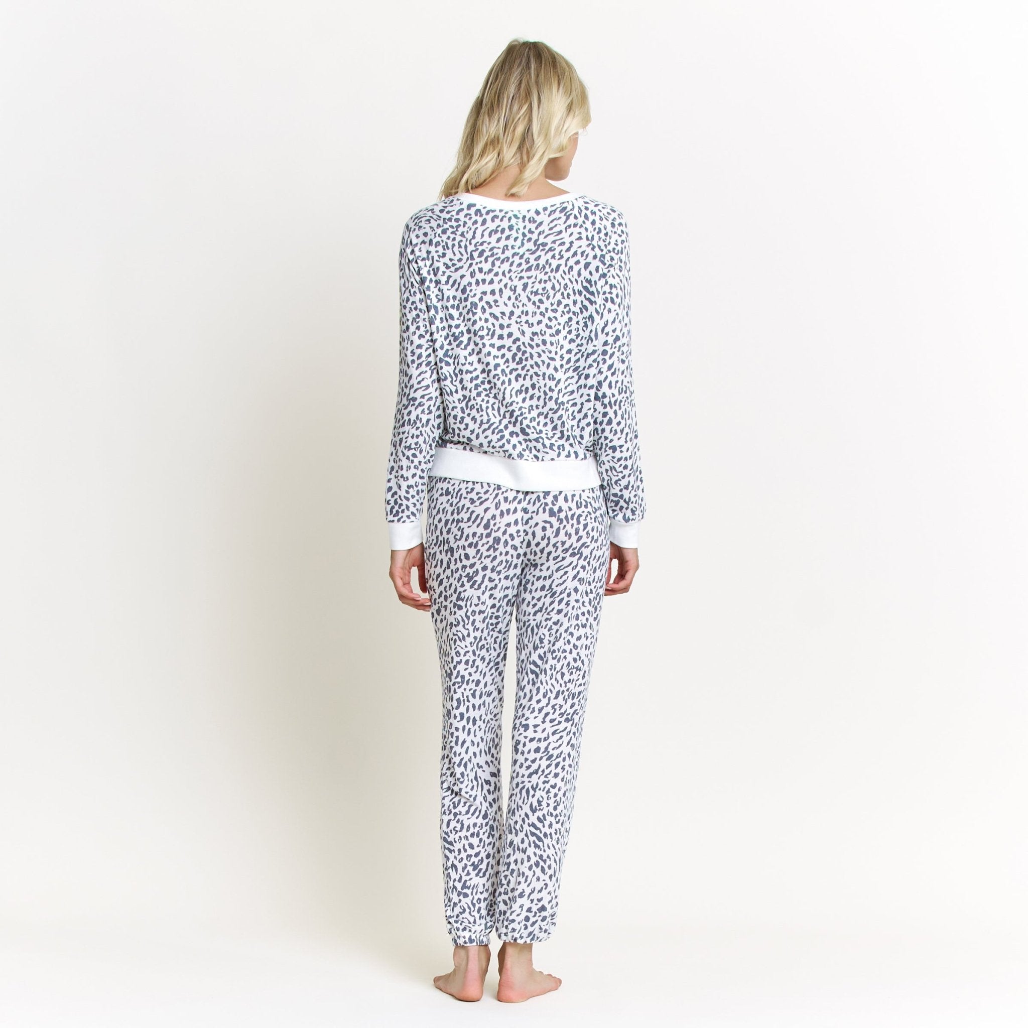 Star Seeker Long Set In Sweet Cream Animal - Loungewear -