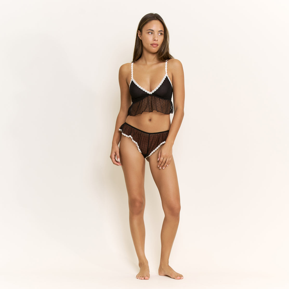 Arisa Shortie Set in Black - -