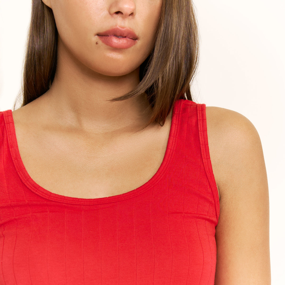 Cloud Modal Tank in Holly Red - -