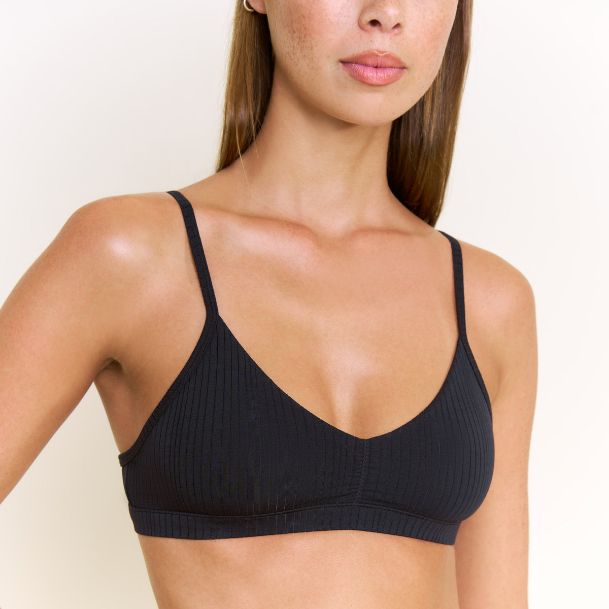 Janelle Bralette in Black - -