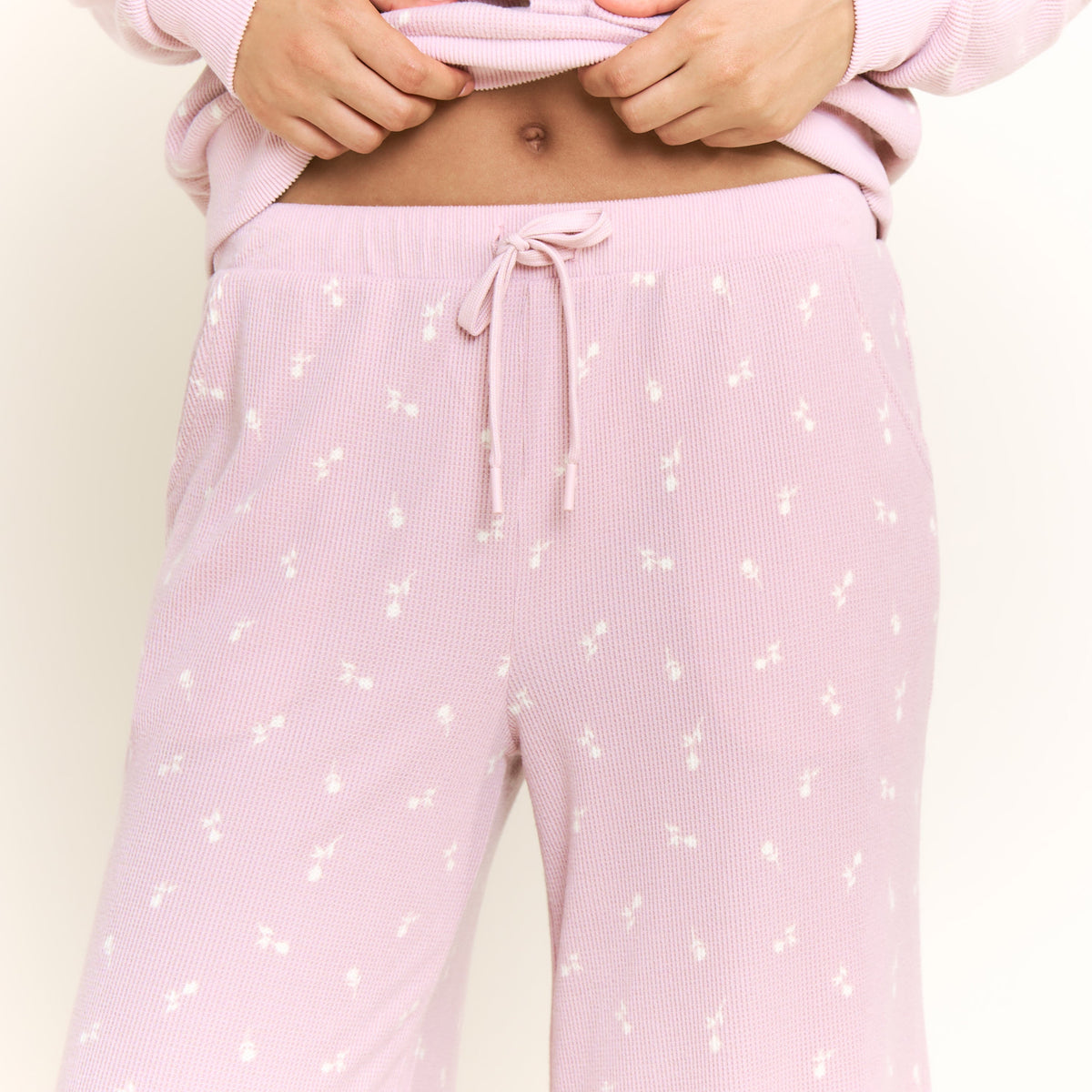 Kickback Pant Set in Romantic Lilac Buds - -