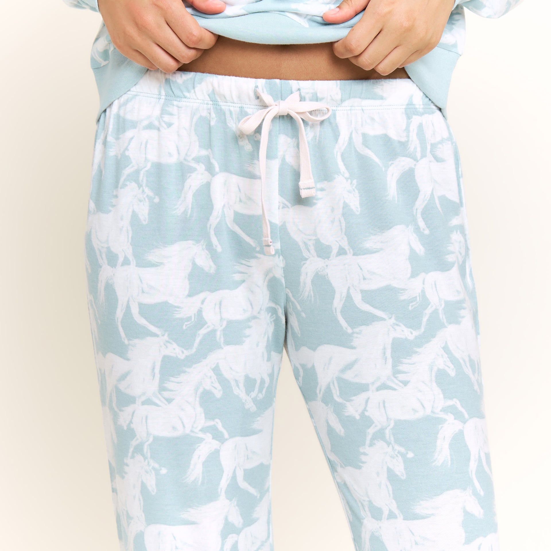 Star Seeker Long Set in Whisper Mint Horses - Sleepwear & Loungewear -