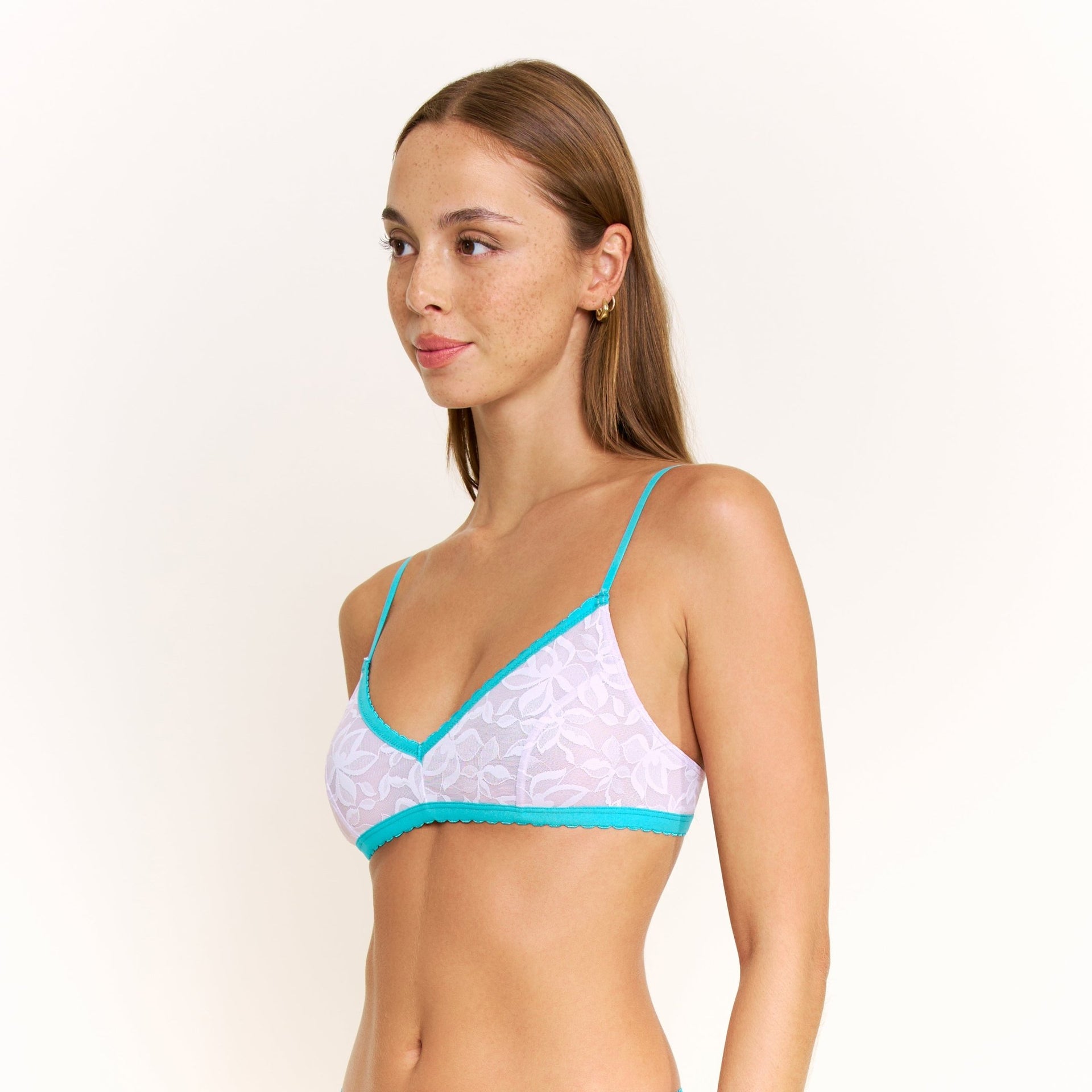Azlin Bralette in Lilac Dew - -