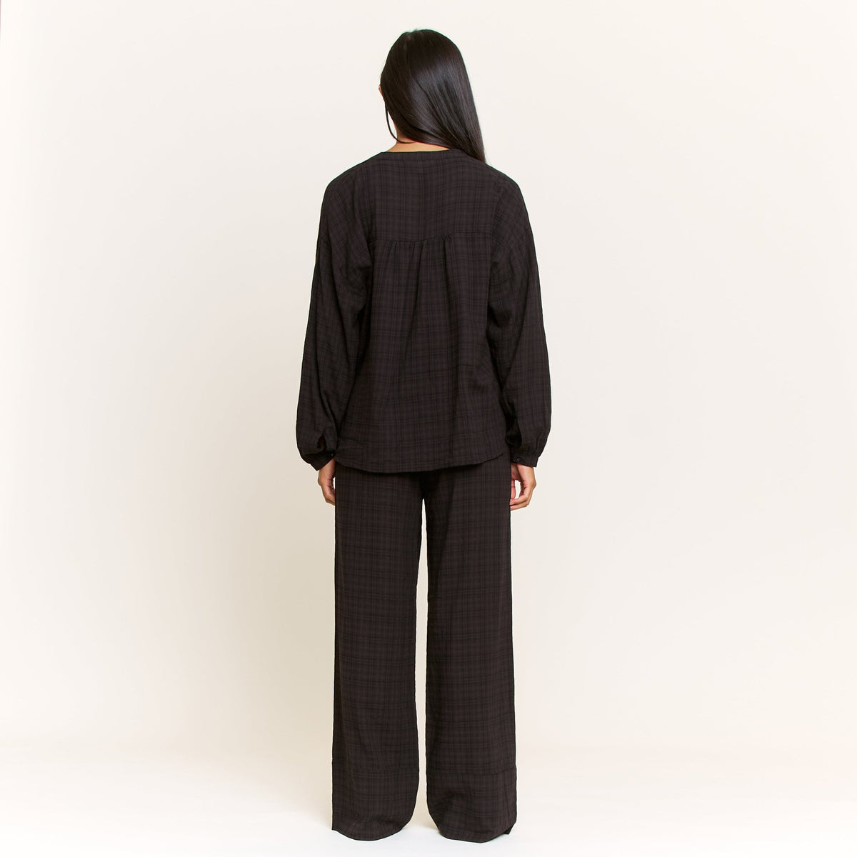 Good Life Long Sleeve Pant Set in Boulder Grey Plaid - -