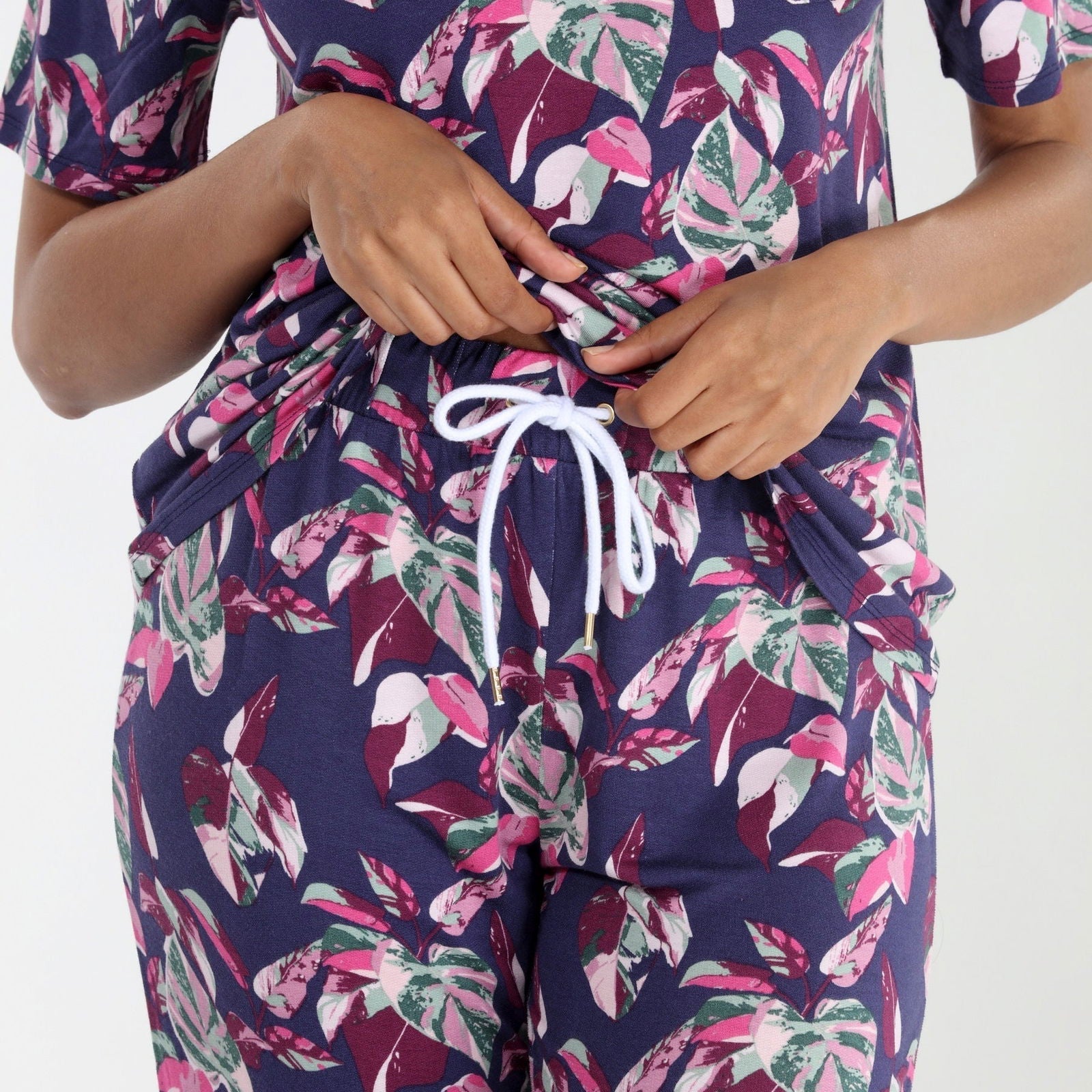 Good Times Tee Pant Set In Nova Foliage - Loungewear -