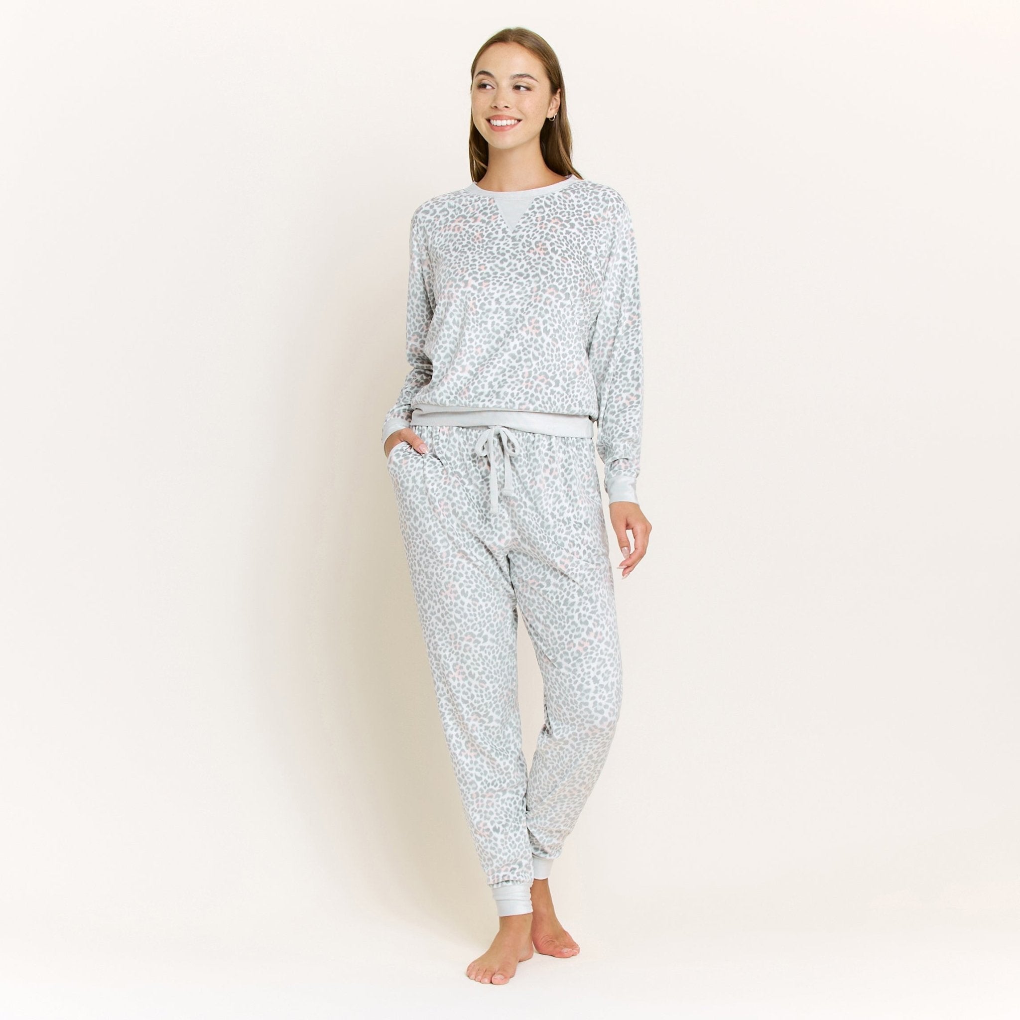 Simply Cozy Long Set in Snow Leopard - - XL