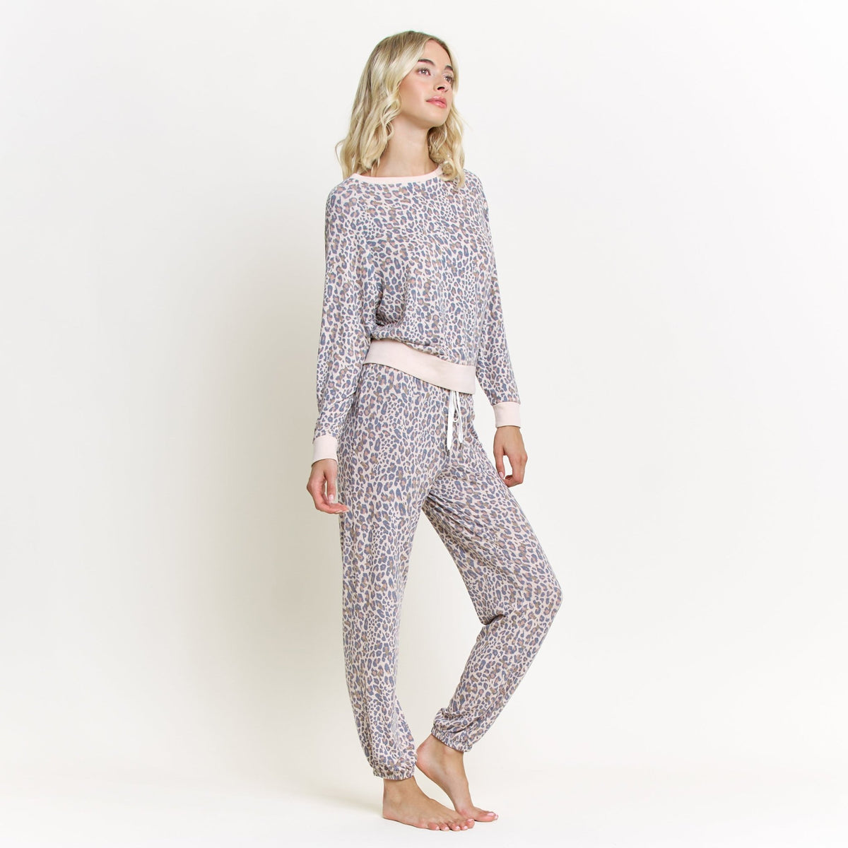 Star Seeker Long Set In Natural Leopard - Sleepwear & Loungewear -