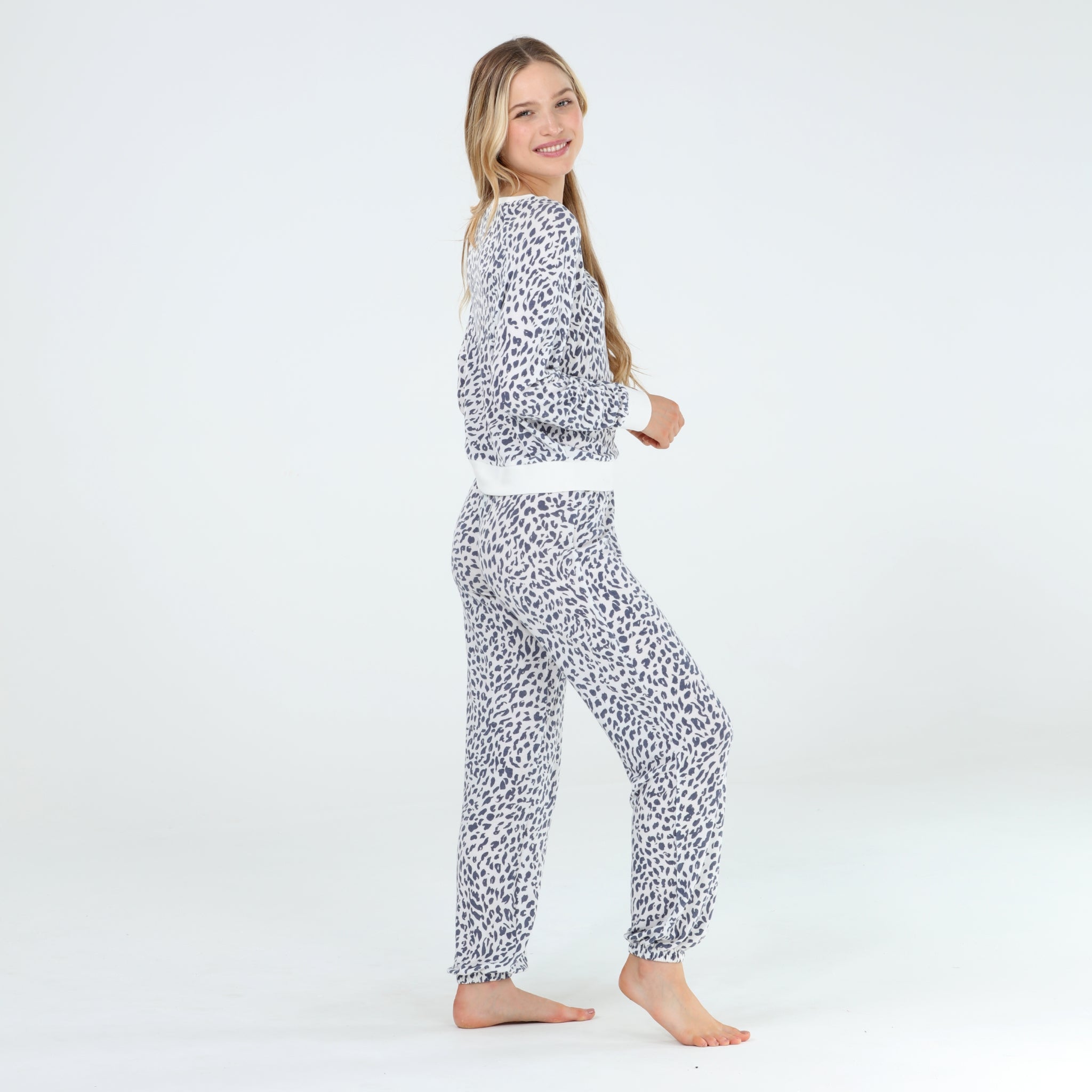 Star Seeker Long Set In Sweet Cream Animal - Loungewear -